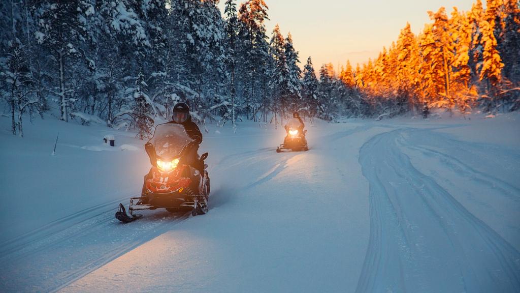 Lapland – Snowmobile Safari