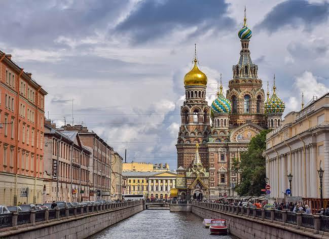 İstanbul - St. Petersburg
