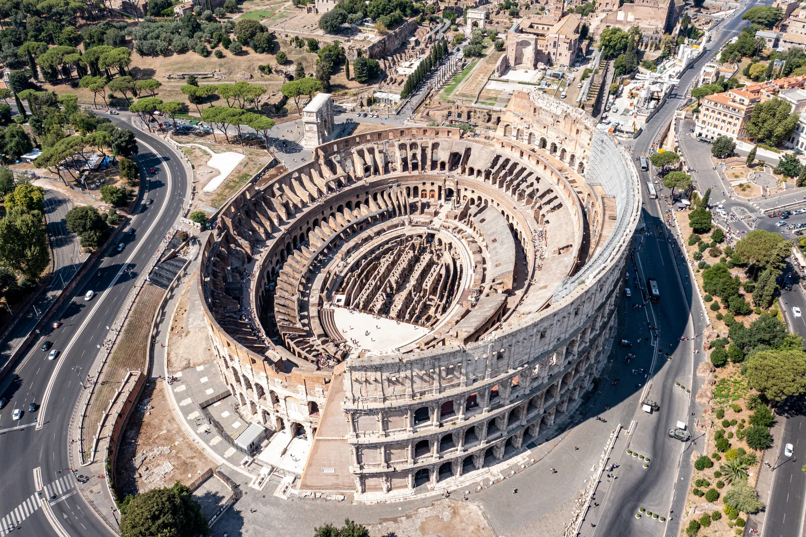 Roma’da Kolezyum’un dış cephesi
